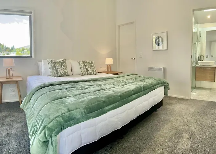 Appartement Aspiring View - Modern & Stylish 3-brm, 3-bth - 2 Min Walk To & Town