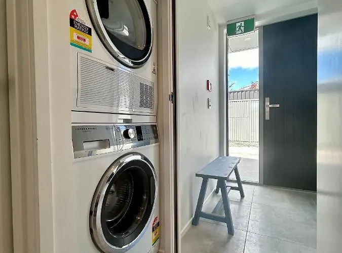 Aspiring View - Modern & Stylish 3-brm, 3-bth - 2 Min Walk To & Town Appartement Wanaka
