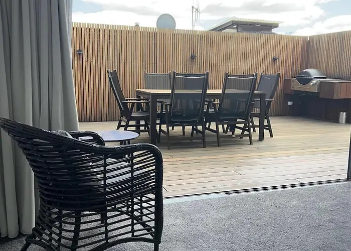Aspiring View - Modern & Stylish 3-brm, 3-bth - 2 Min Walk To & Town Appartement Wanaka